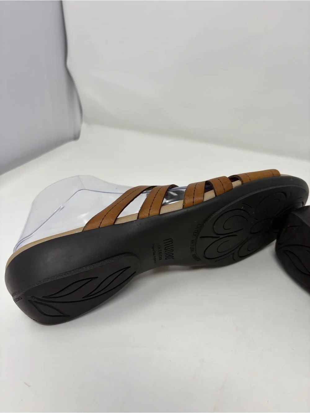 Munro Brown Cutout Slide Sandals Size 10 Excellent Condition